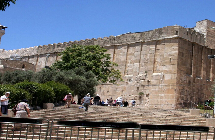 بيان فلسطيني بعد قيام إسرائيل بسقف صحن الحرم الإبراهيمي بالخليل في محاولة لـ"تهويده"