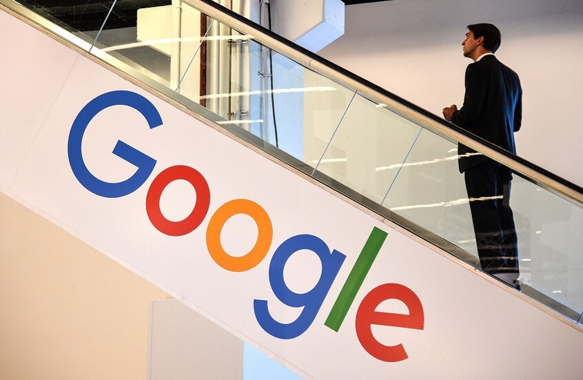 "روسكومنادزور" تطالب Google برفع الحظر عن أكثر من 200 حساب على يوتيوب