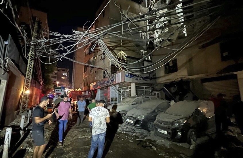 إذاعة الجيش نقلا عن مسؤول إسرائيلي رفيع: احتمال كبير بنجاح اغتيال فؤاد شكر