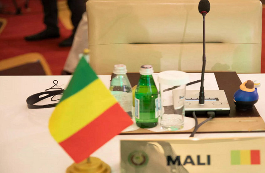 مندوب إفريقي: قسم كبير من الأسلحة الغربية يتسرب من أوكرانيا لتغذية الإرهاب في منطقة الساحل