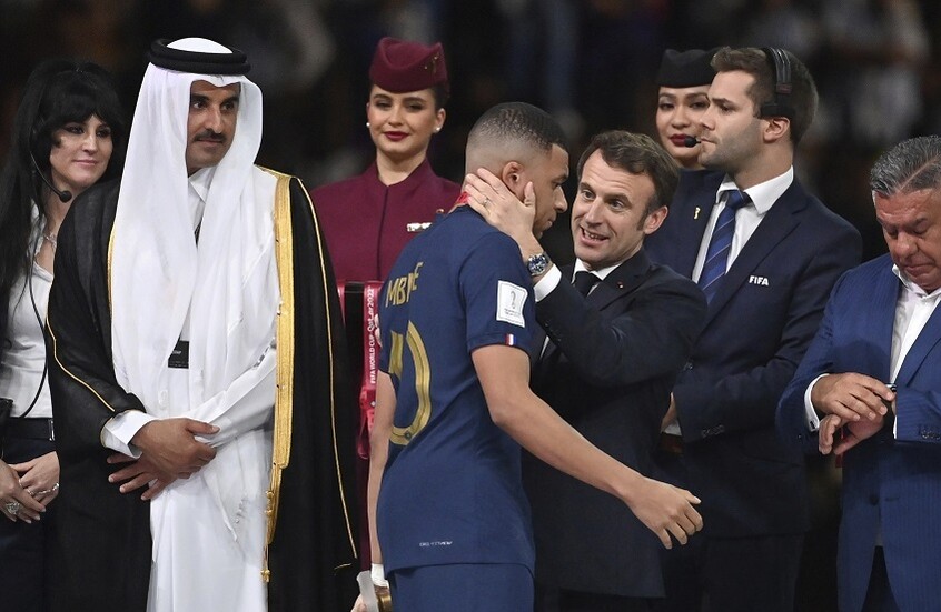 تفاصيل 