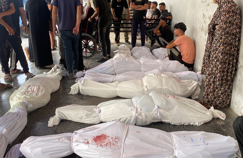 مراسلنا: مقتل 13 بينهم أطفال بغارات على منزلين برفح و6 باستهداف منزل في بطن السمين بخان يونس