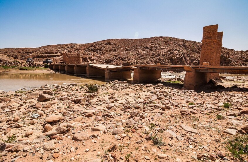 المغرب.. السيول تهدم منازل في إقليم طاطا وقرى معزولة تنتظر إغاثتها جوا (صور + فيديو)