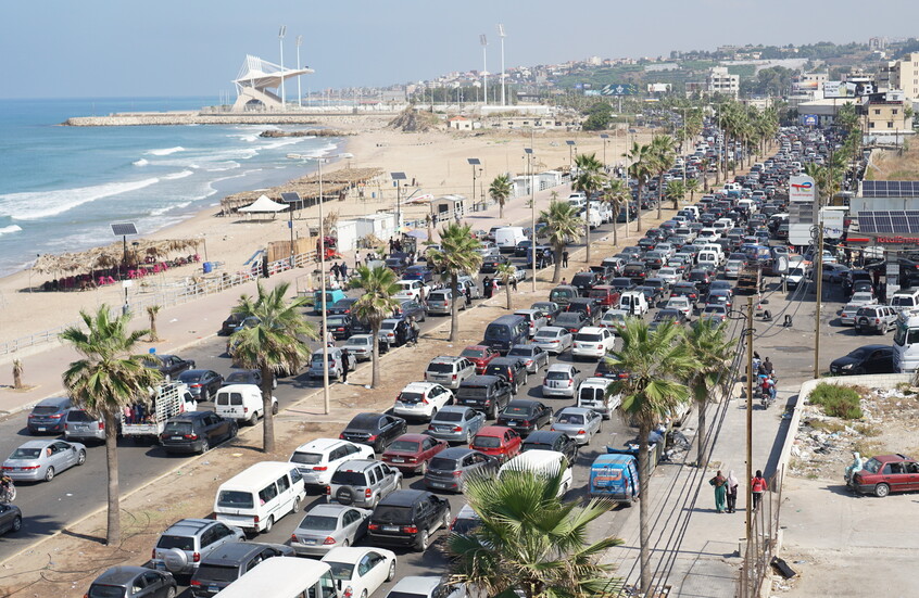لبنان يتسلم من الصين هبة بقيمة مليون دولار لمساعدة النازحين من جنوب البلاد جراء التصعيد الإسرائيلي
