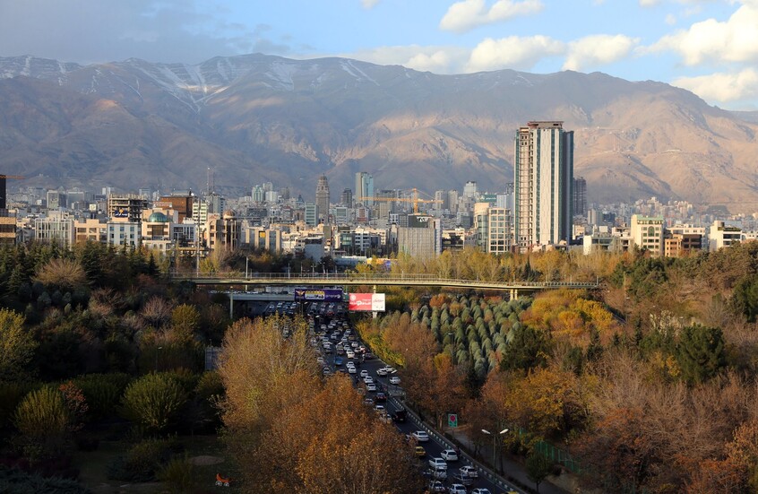 طهران: نرفض اتهامات الاتحاد الأوروبي وبريطانيا لإيران بالتدخل في نزاع أوكرانيا