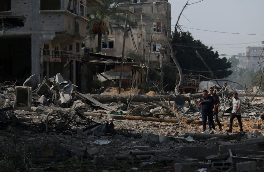 نازحة فلسطينية تروي أوضاعا مأساوية يعيشها النازحون شمال غزة (فيديو)