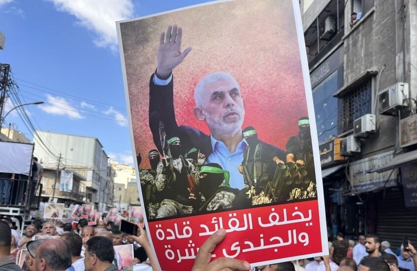 إعلام عبري يكشف هوية من سيخلف السنوار في زعامة حماس
