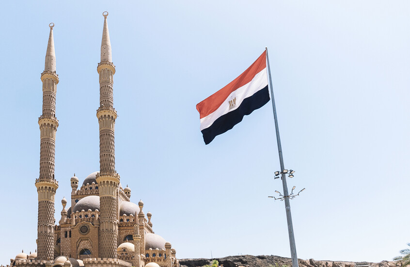 مصر.. دار الإفتاء تحذر فئة من الناس من التحدث في أمور الطب