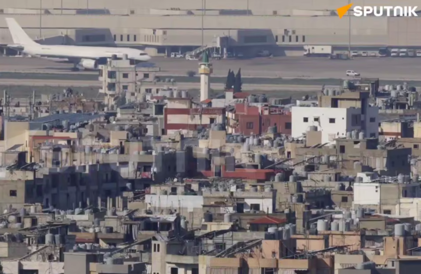 "المشهد الأخير قبل الإقلاع".. صاروخ إسرائيلي يثير رعب المسافرين في طائرة على مدرج مطار بيروت