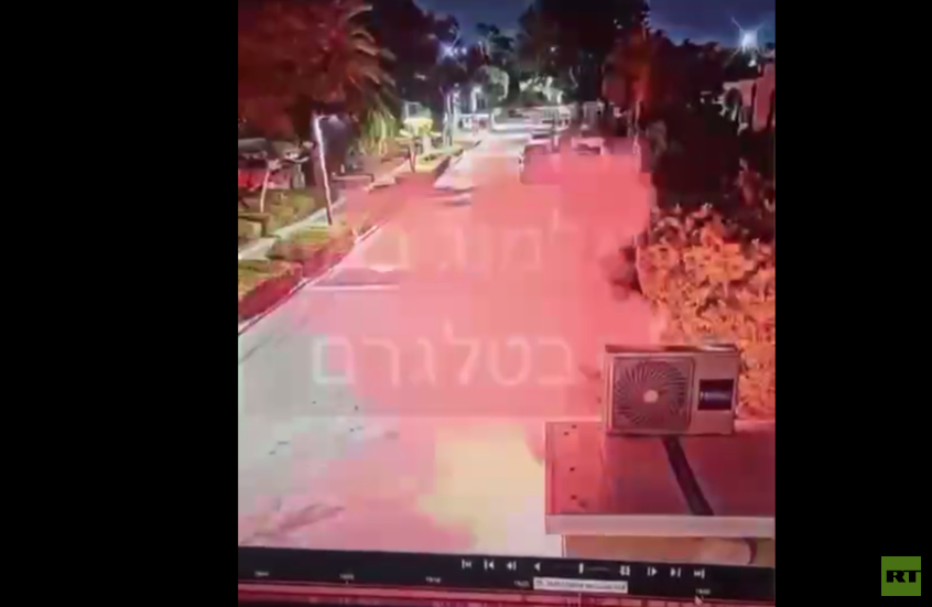 أحد المشتبهين ضابط بالجيش.. الكشف عن تفاصيل جديدة حول "هجوم القنابل المضيئة" على منزل نتنياهو
