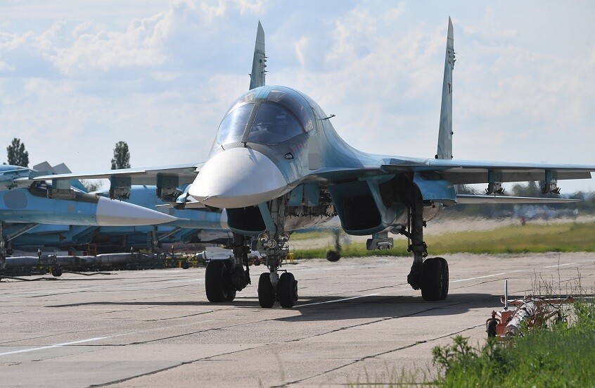 الجيش الروسي يحصل على دفعة من قاذفات Su-34