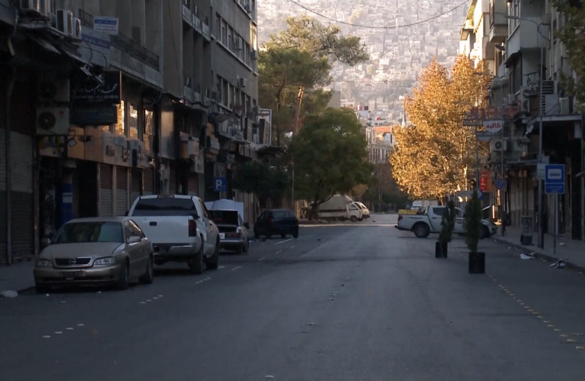شوارع دمشق مهجورة بعد دخول حظر التجوال حيز التنفيذ