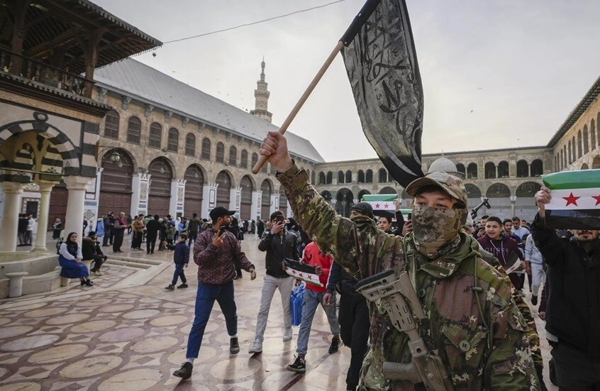أحمد الشرع يعلن نهاية عهد التجنيد الإلزامي في سوريا ويحدد استثناءات مؤقتة