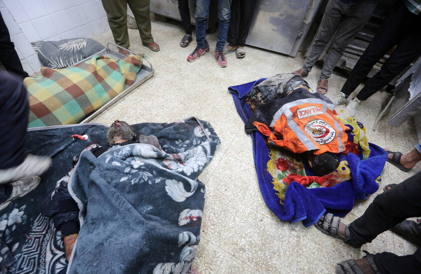 مراسلنا: مقتل 10 أشخاص من أسرة واحدة بقصف إسرائيلي على مدرسة للنازحين في خان يونس