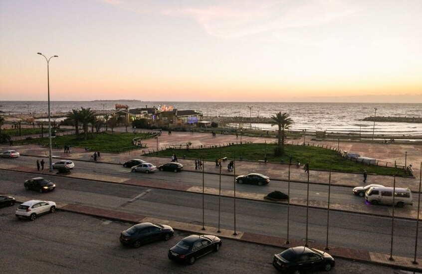 مدير صحة طرطوس ينفي أنباء عن تسريح موظفين في القطاع الصحي