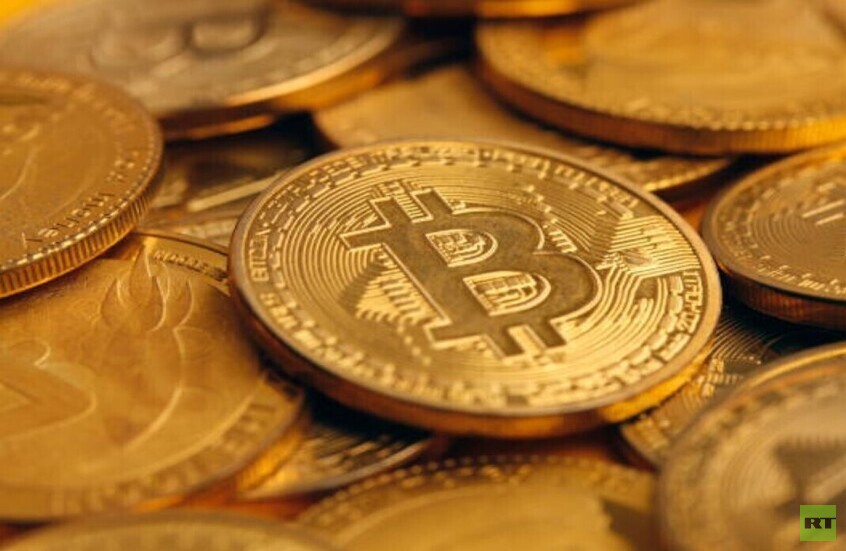 "فايننشال تايمز": سياسة ترامب تجاه العملات الرقمية ستشجع الشركات على الانتقال إلى أمريكا