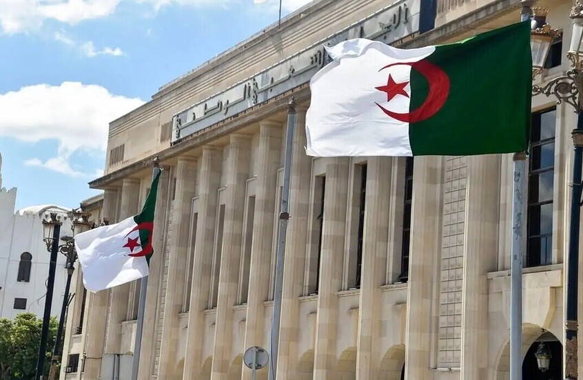 البرلمان الجزائري يرد على تصريحات ماكرون بشأن قضية الكاتب صنصال