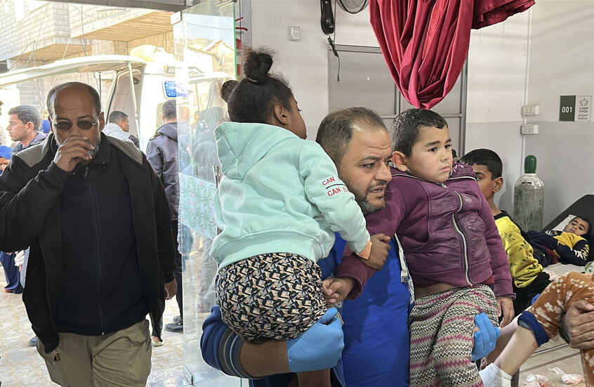 تحذيرات من كارثة تعصف بالمرافق الصحية المتبقية في قطاع غزة