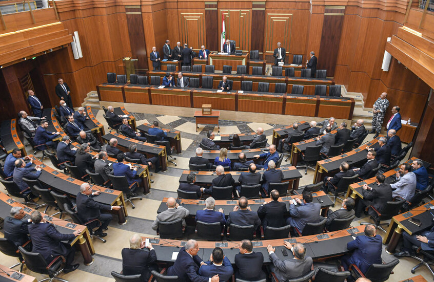 لبنان.. سجال وشتائم بين عدد من النواب خلال جلسة انتخاب الرئيس (فيديو)