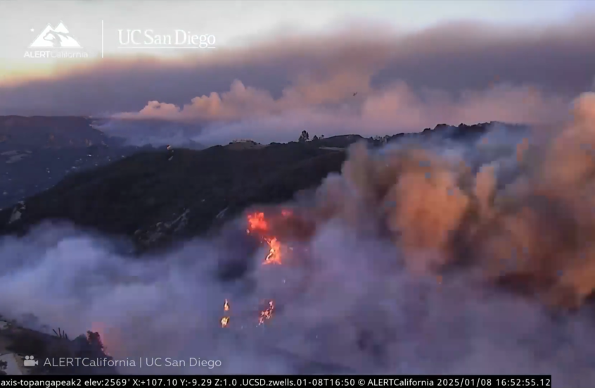 بتقنية تايم لابس.. كاميرا تظهر كيف تلتهم حرائق لوس أنجلوس الأخضر واليابس