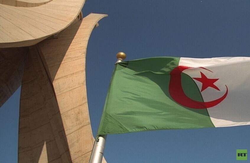 الجزائر تتسلم رهينة إسبانيا اختطف على حدودها مع مالي