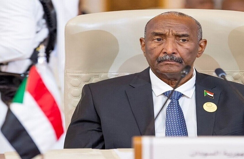 البرهان يتفقد مقر القيادة العامة بالخرطوم ويتعهد بالقضاء على "الدعم السريع"