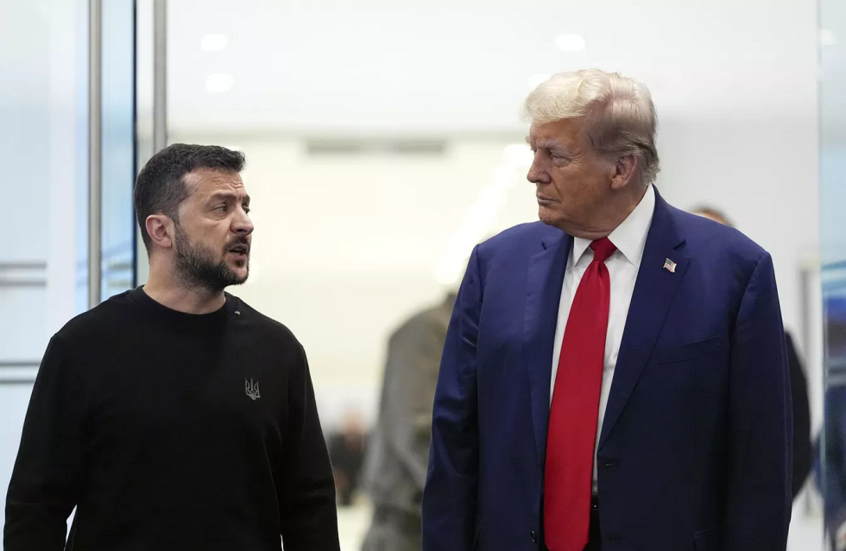 نائب أوكراني: ترامب  يوجه رسائل مبطنة لزيلينسكي تخبره أنه في الاتجاه الخاطئ