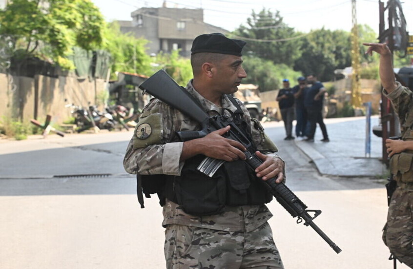 الجيش اللبناني ينفي تسريب أحد ضباطه معلومات لحزب الله