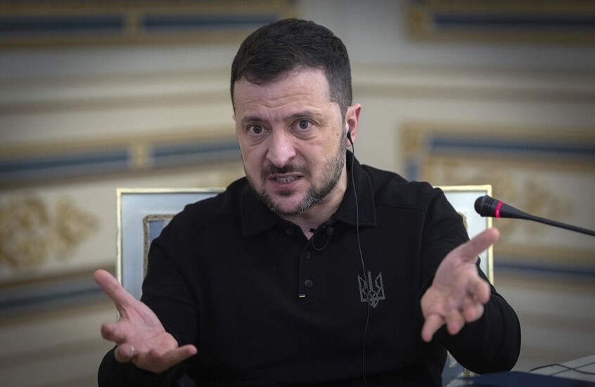 خبير يعلق على اعتراف زيلينسكي الذي صدم الغرب