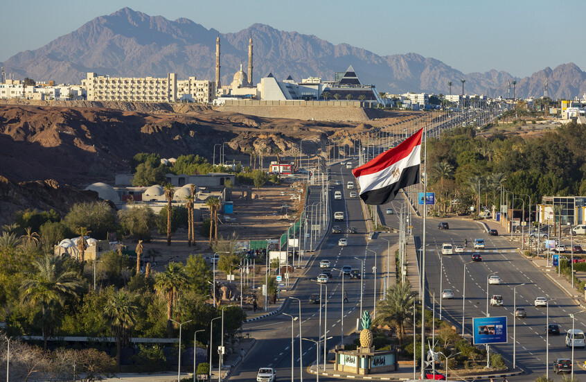 "أنا مش عايز عزاء".. فنان مصري يفاجئ متابعيه بإعلان وصيته