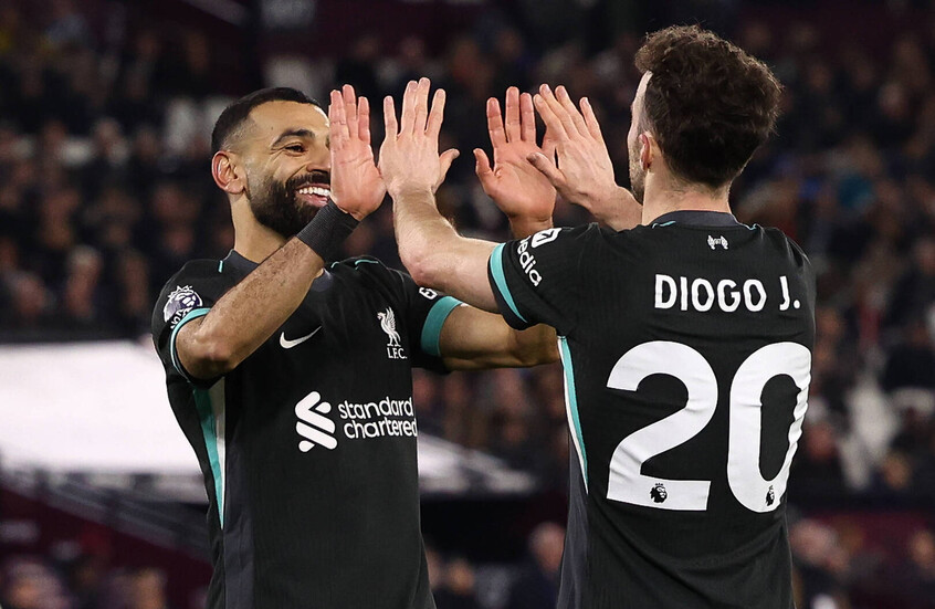 كاراجر: ليفربول يمتلك لاعبا يمكنه تخفيف الاعتماد على محمد صلاح