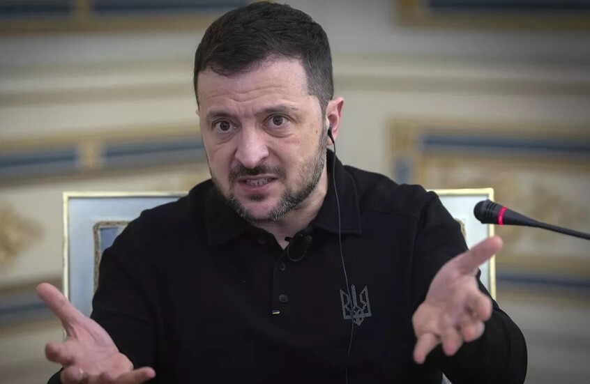 دبلوماسي بريطاني سابق: زيلينسكي لا يريد السلام في أوكرانيا لأن ذلك سيضع حدا لمسيرته السياسية