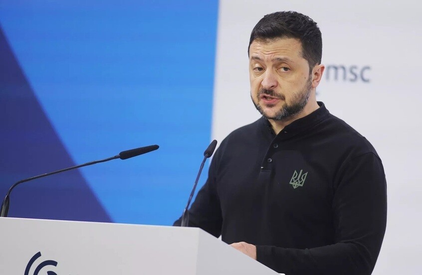 برلماني أوكراني يحذر زيلينسكي: القوات البريطانية الخاصة التي تحميك قد تعتقلك يوما ما