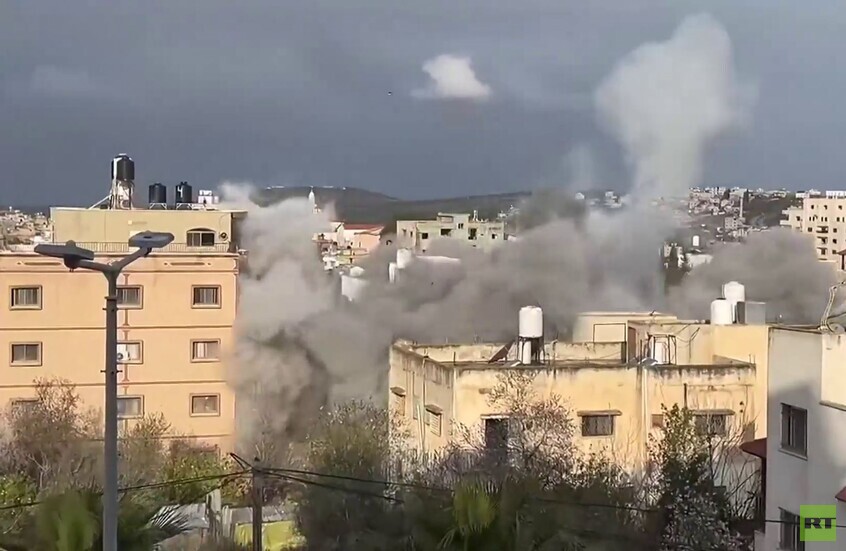 الجيش الإسرائيلي يفجر منزل عائلة فلسطينية في الضفة الغربية
