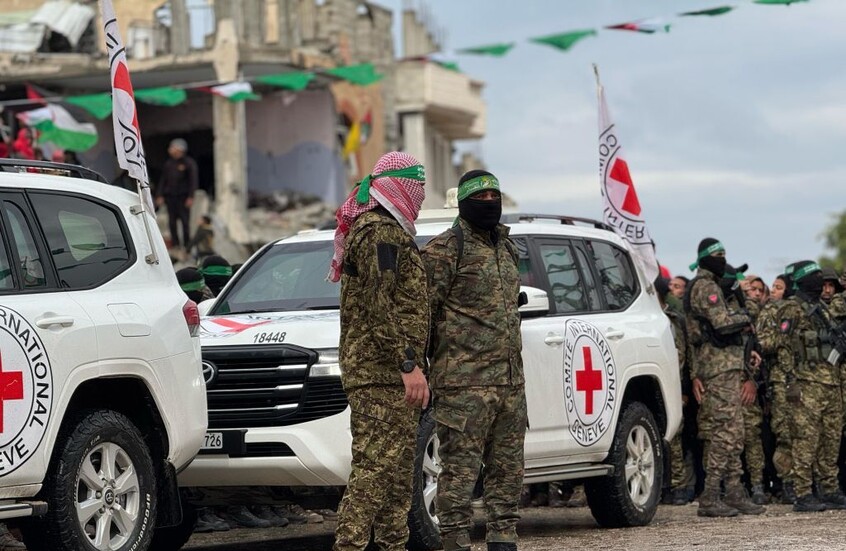 إسرائيل تؤخر إطلاق سراح أسرى فلسطينيين بعد الإفراج عن 6 رهائن من غزة