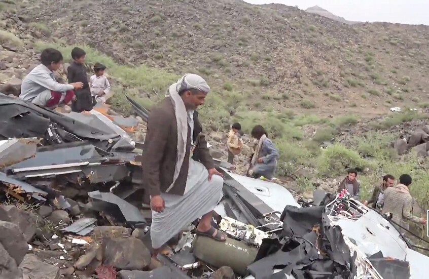 الحوثيون يعرضون لقطات لإسقاط طائرة أمريكية من نوع MQ_9 في أجواء محافظة الحديدة (فيديو)