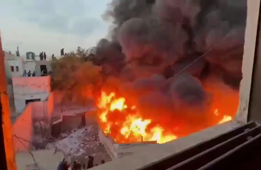 اندلاع حريق هائل في مخازن مواد تموينية بشارع النصر غربي مدينة غزة (صورة + فيديو)