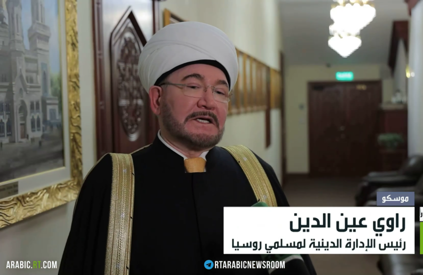 مأدبة إفطار بالمسجد الجامع في موسكو