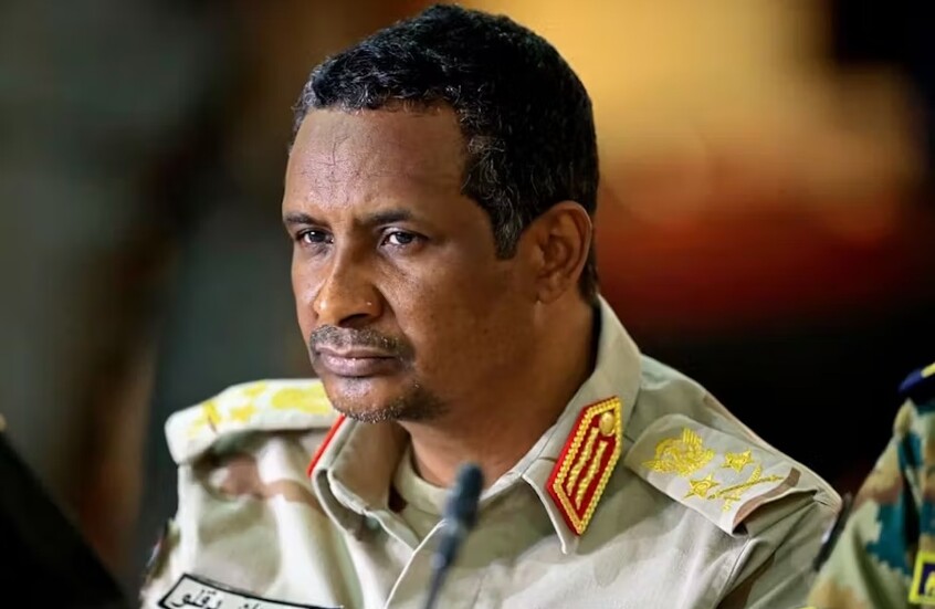 السودان.. حميدتي يهدد بتصعيد جديد ويؤكد عدم نيته الخروج من القصر الرئاسي