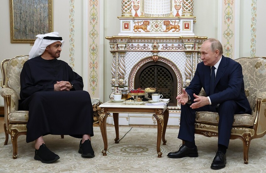 بوتين يجري مكالمة هاتفية مع محمد بن زايد