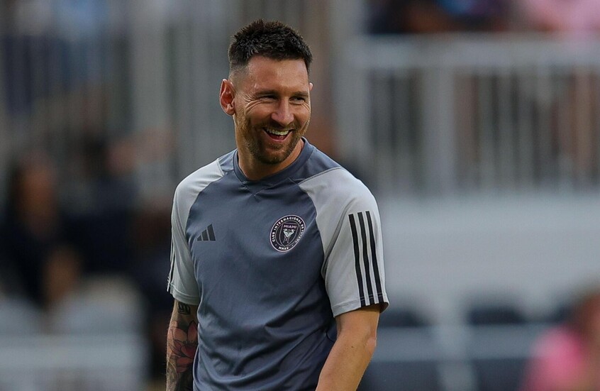 أول رد فعل من ميسي بعد فوز منتخب بلاده على البرازيل في تصفيات المونديال