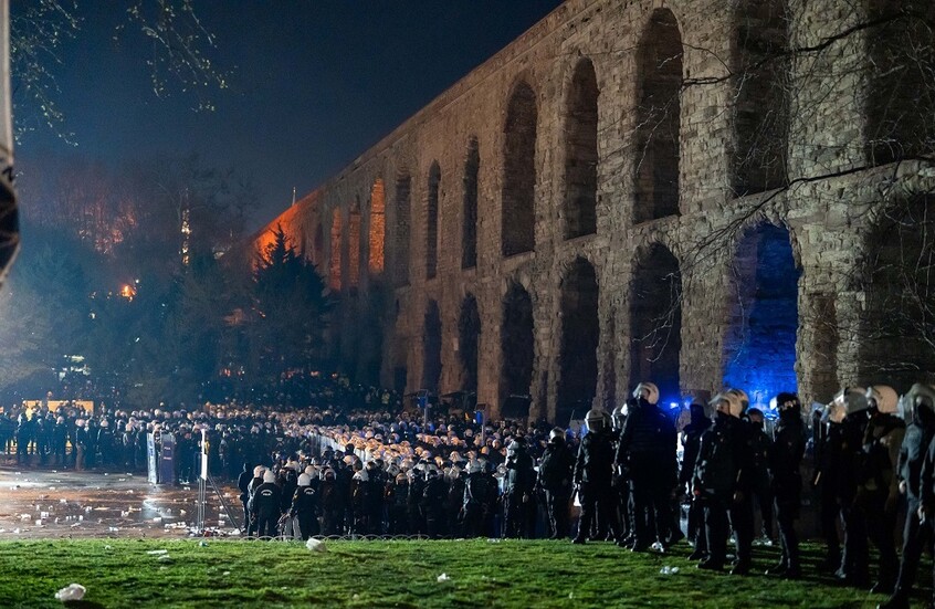 إسطنبول.. الإفراج عن 7 صحفيين اعتقلوا خلال الاحتجاجات الأخيرة