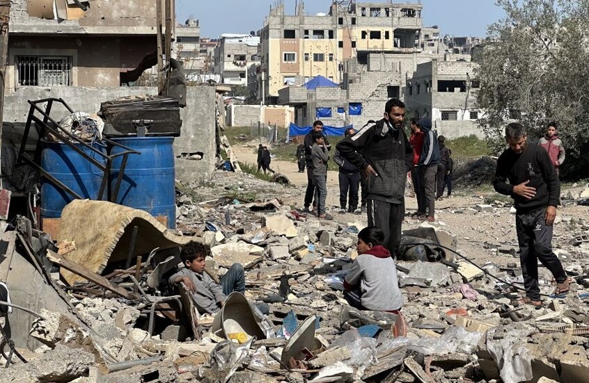 الخارجية الإندونيسية تنفي مزاعم إسرائيلية بنقل فلسطينيين من غزة إلى إندونيسيا