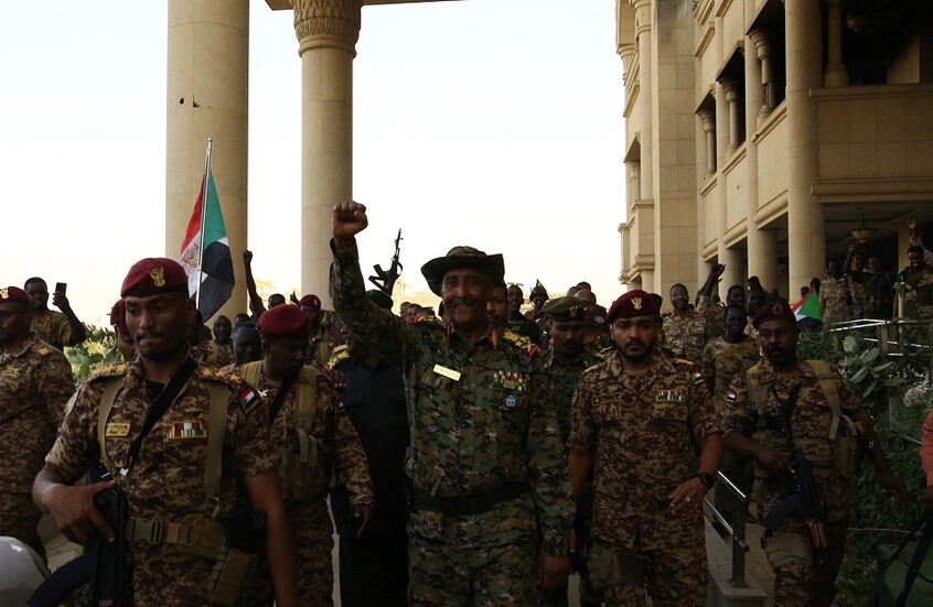 البرهان يستقبل وفدا سعوديا لبحث دعم مرحلة ما بعد الحرب في السودان