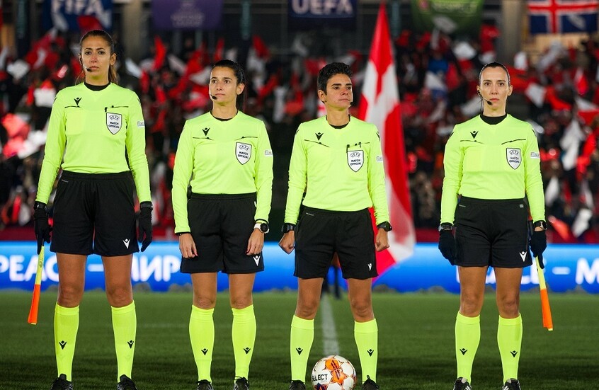 بطلة واقعة البطاقة "البيضاء" في ملاعب كرة القدم تستعد لكتابة تاريخ جديد (فيديو)