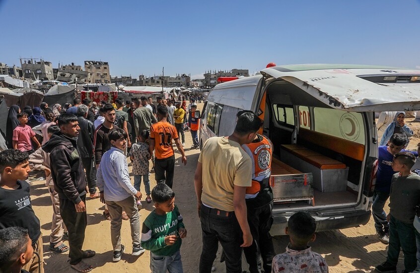 مراسلنا: سقوط عشرات القتلى والجرحى بالقصف الإسرائيلي لغزة في ثاني أيام عيد الفطر