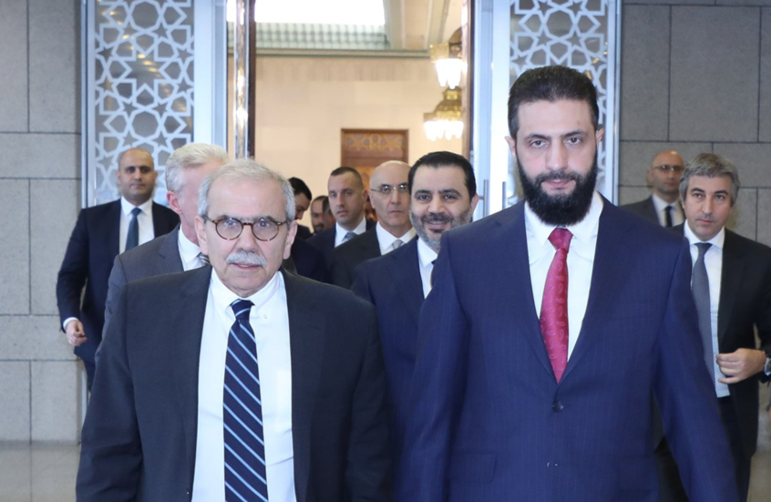 رئاسة الوزراء اللبنانية تكشف تفاصيل لقاء رئيس الحكومة والوفد المرافق مع الرئيس السوري ووزير خارجيته