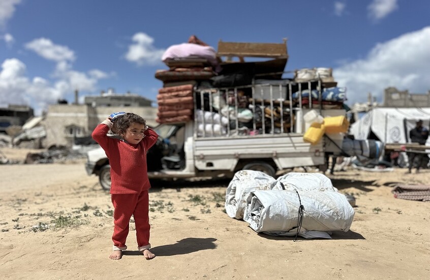 غزة.. نزوح نصف مليون فلسطيني جراء استمرار العمليات العسكرية الإسرائيلية وتدهور الأوضاع الإنسانية