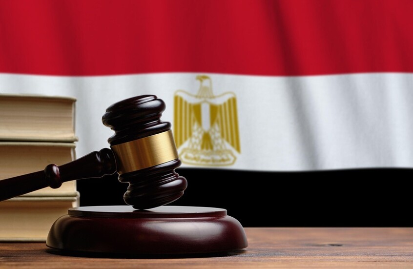 "تبت إلى الله".. تفاصيل التحقيق مع مدرس استدرج طالبة إلى منزله بحجة مس "الجن"