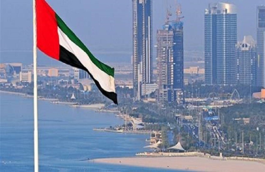 الإمارات تحظر على غير مواطنيها التحدث باللهجة الإماراتية في الإعلام